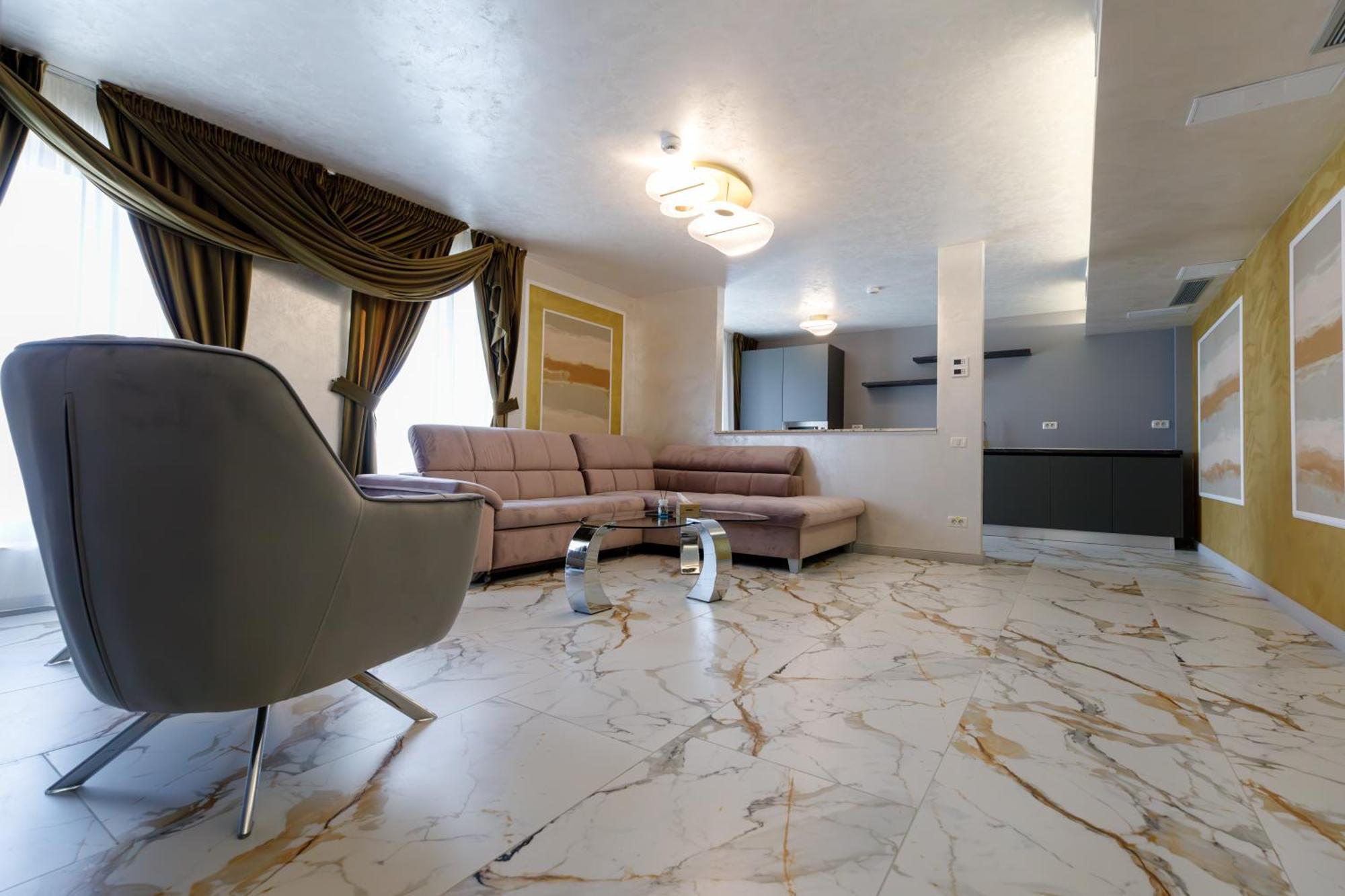 River Place Πιτέστι Εξωτερικό φωτογραφία