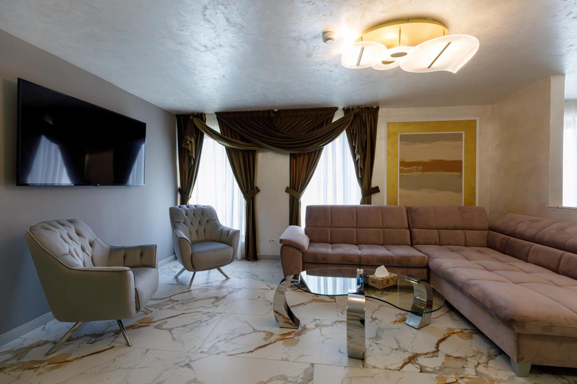 River Place Πιτέστι Εξωτερικό φωτογραφία