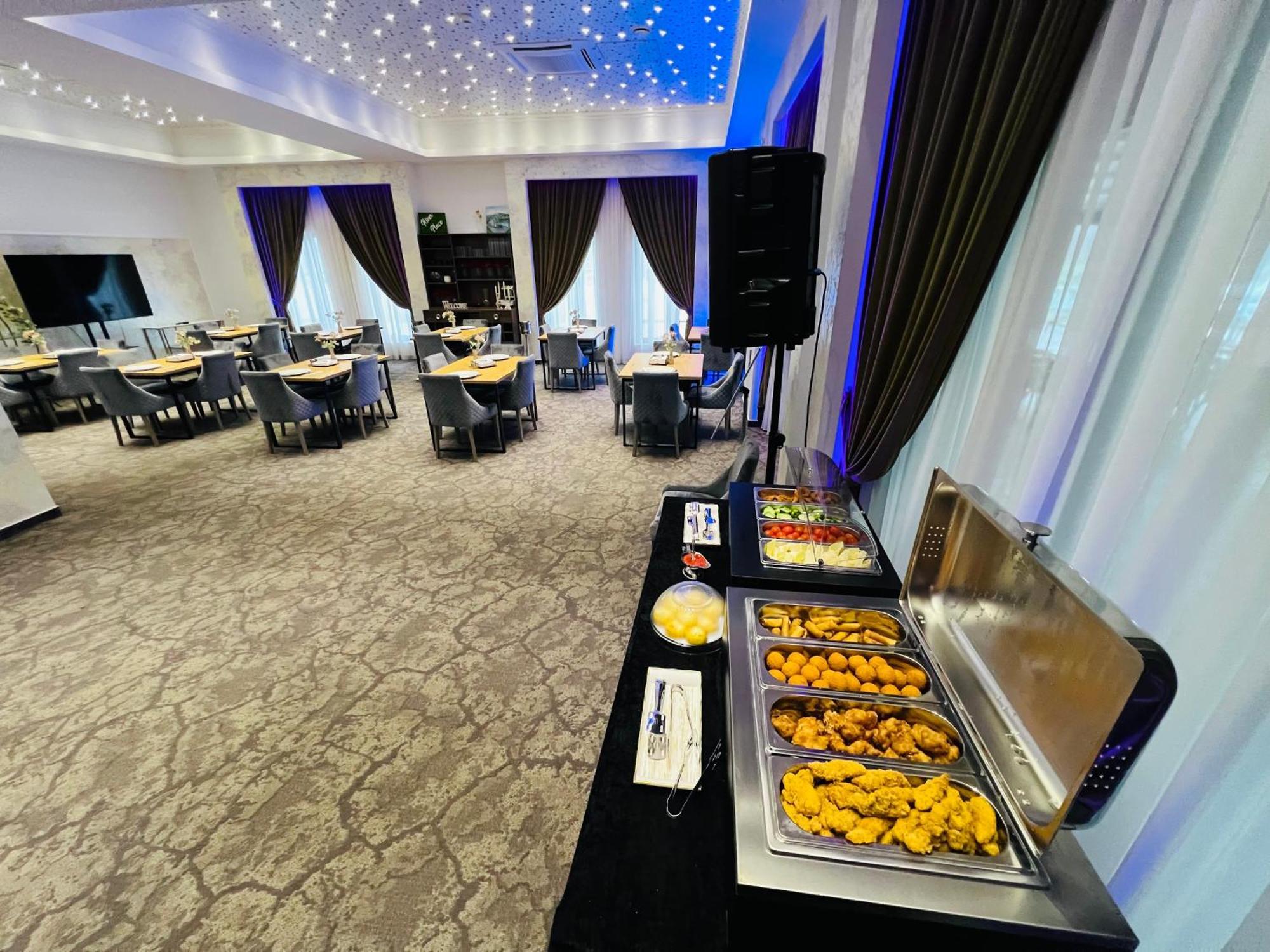 River Place Πιτέστι Εξωτερικό φωτογραφία